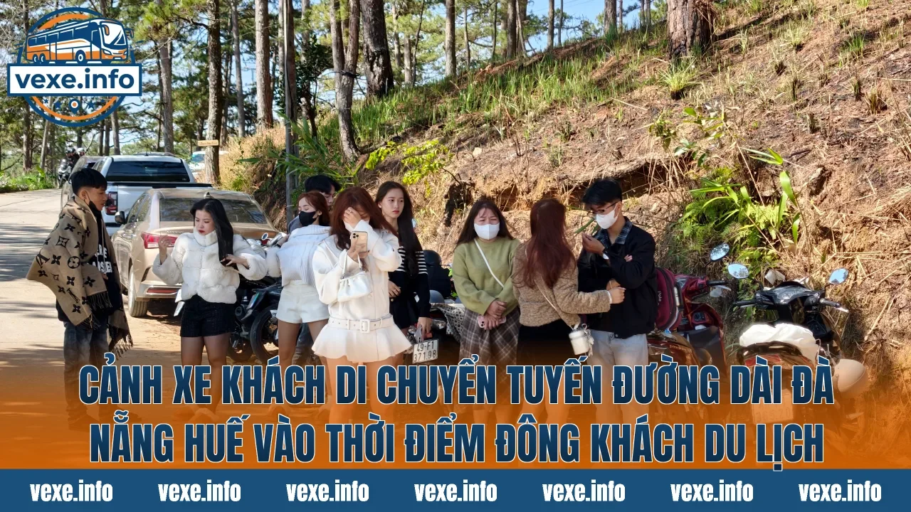 Cảnh xe khách di chuyển tuyến đường dài Đà Nẵng Huế vào thời điểm đông khách du lịch